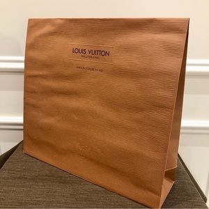 LOUIS VUITTON large gift envelope. Excellent condition.